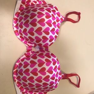 34DD Victoria’s Secret Bra